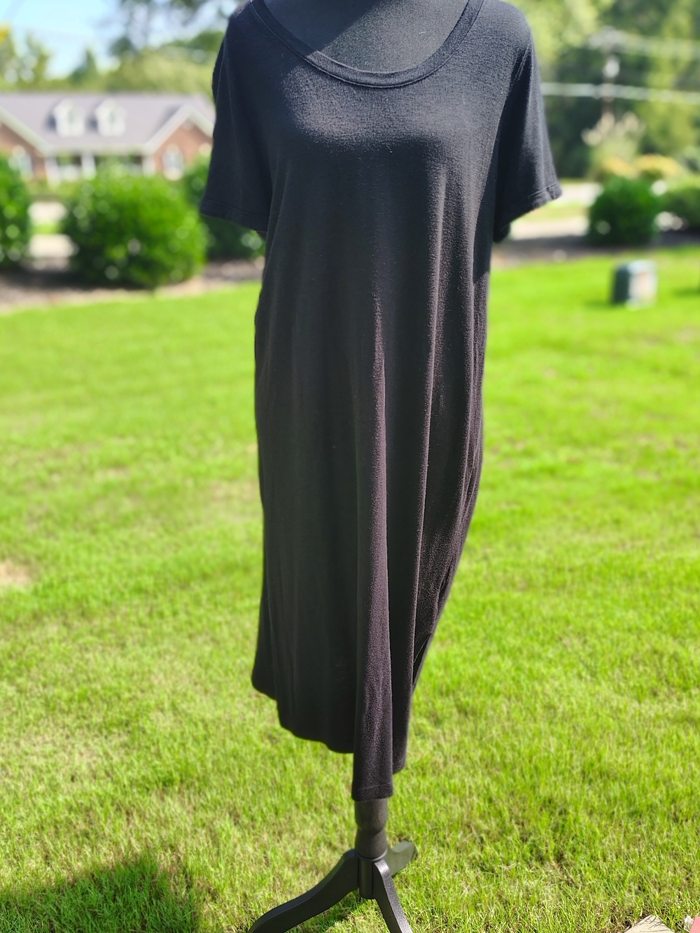 Jessica Simpson Black Short-Sleeve Maxi Dress